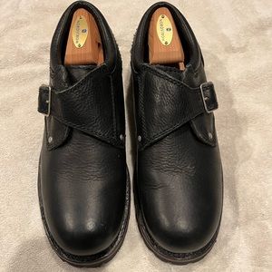 Vibram Wolverine black buckle shoe